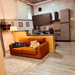 Golden House , Castel Maggiore Italia